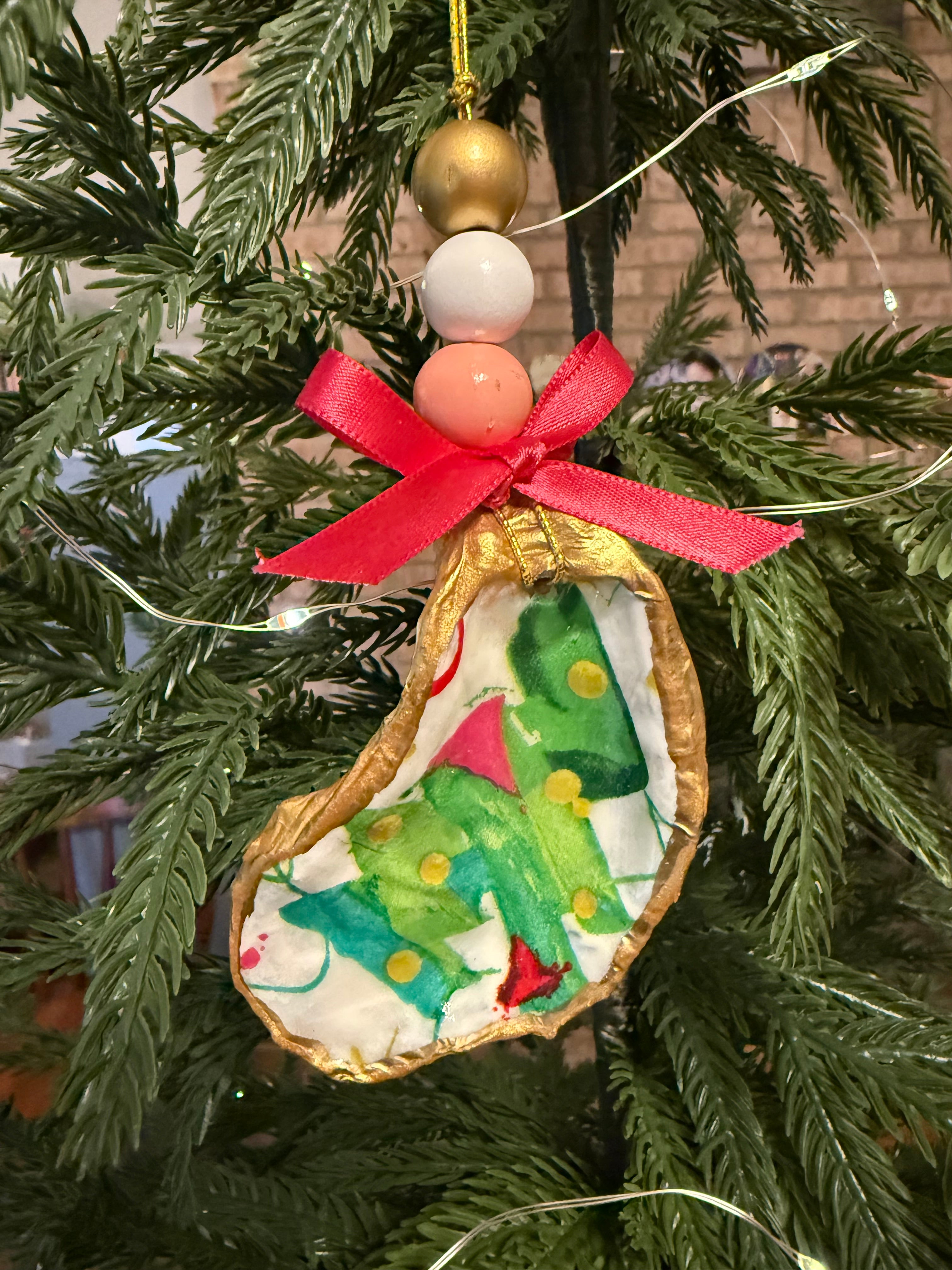 Large Christmas Tree Ornament 1