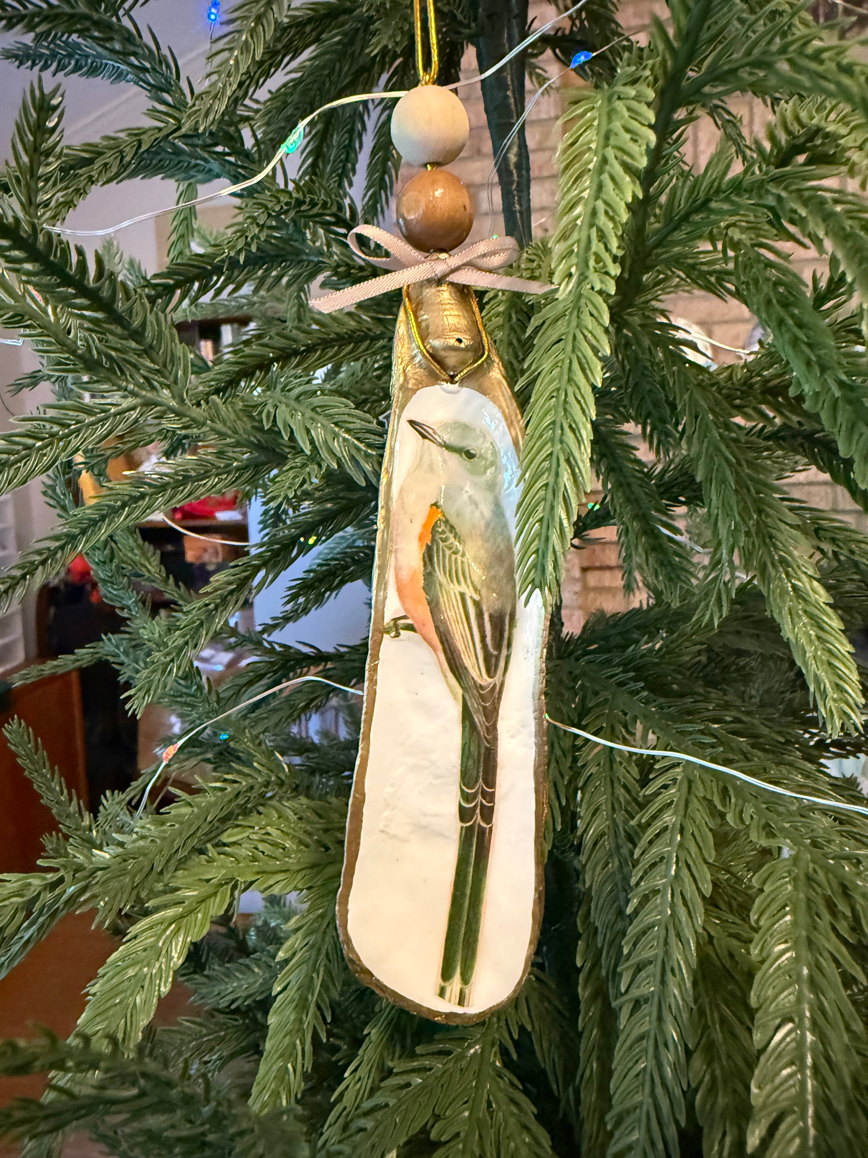 Large Magpie Ornament 2