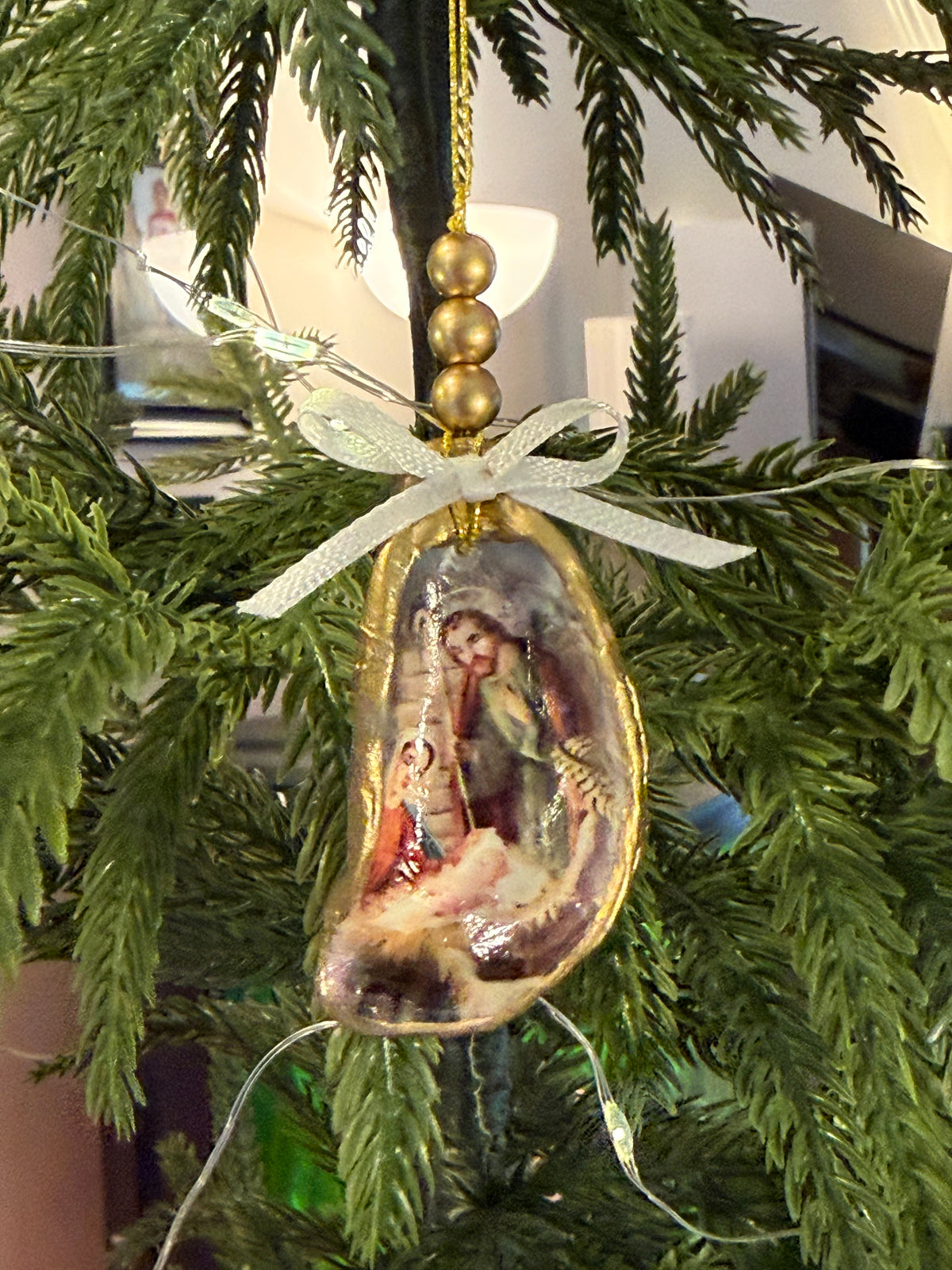 Medium Nativity Scene (1st version) Ornament 2