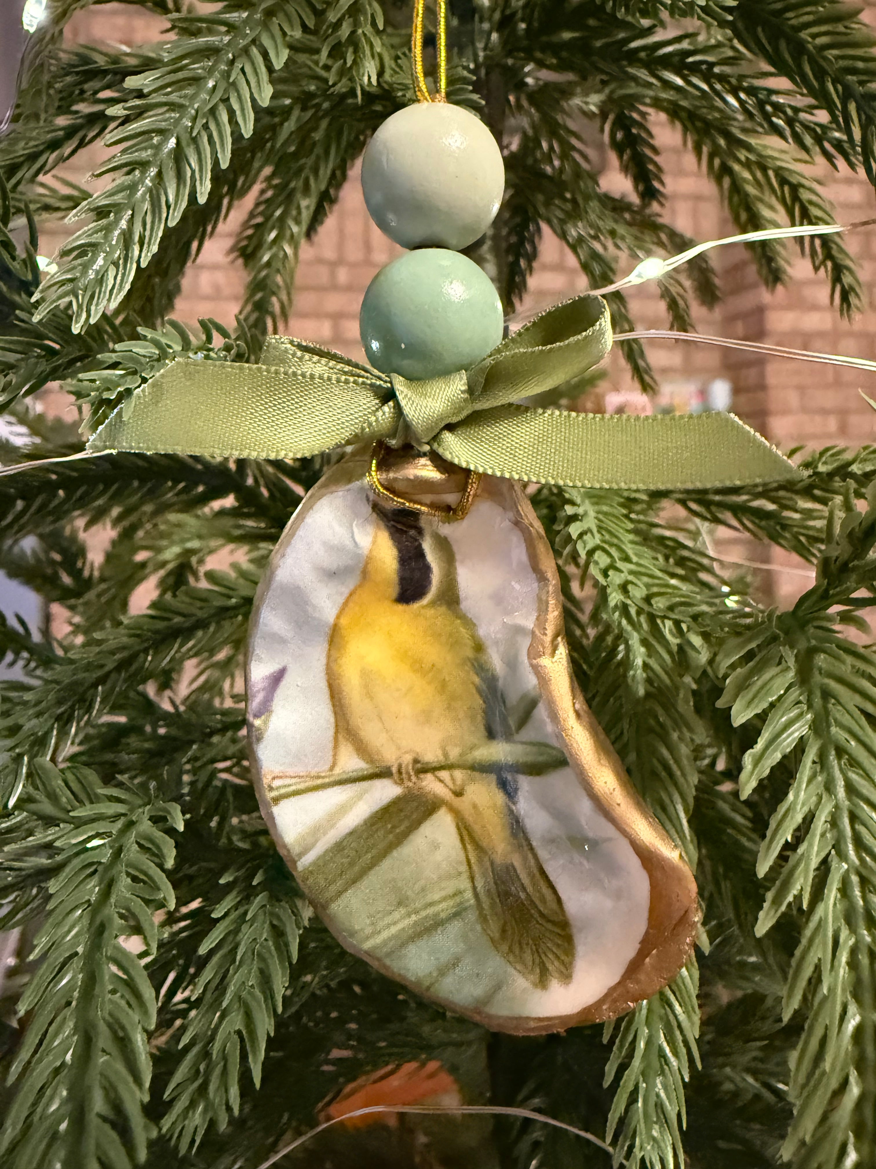 Large Oriole Ornament 3