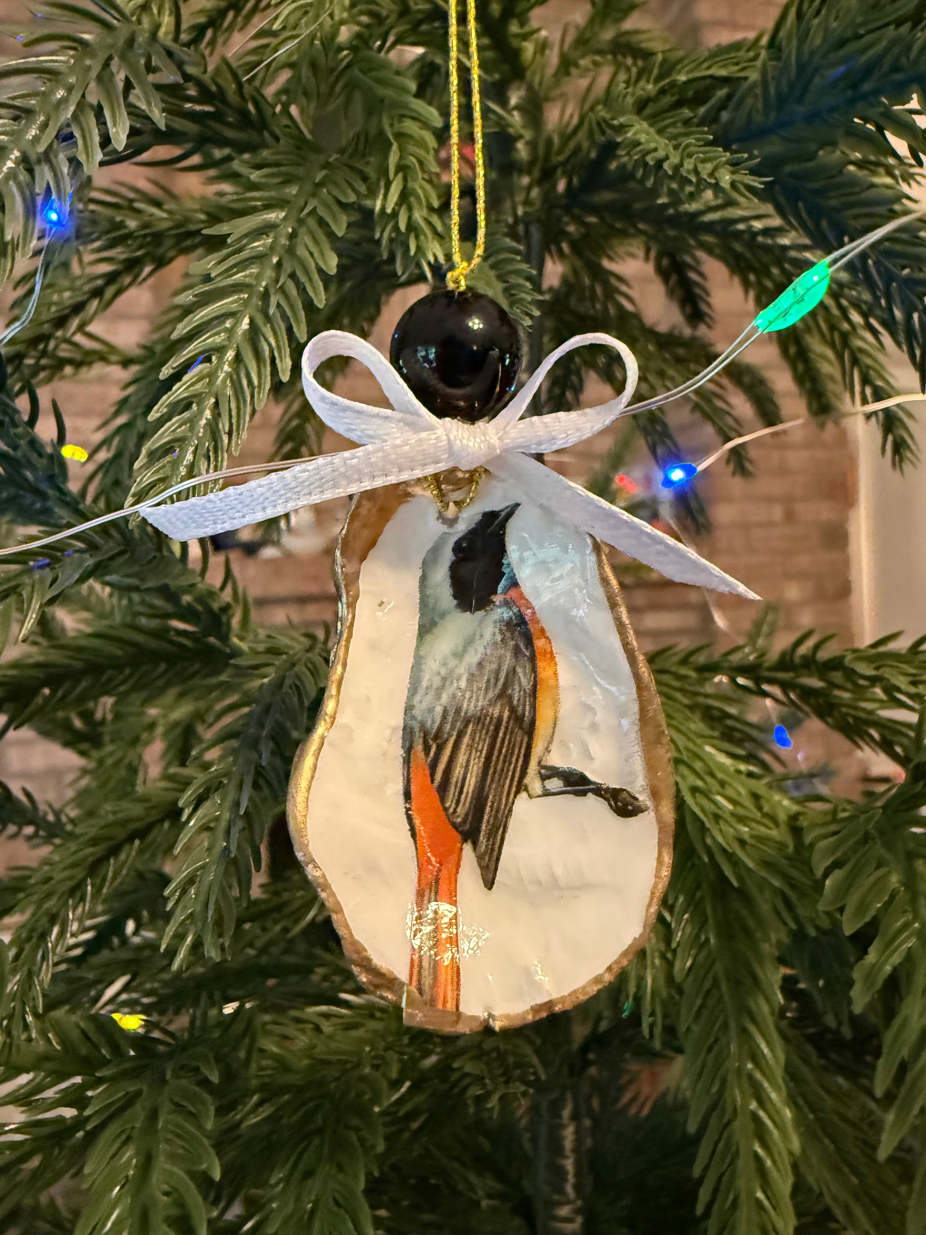 Small Oriole Ornament 1